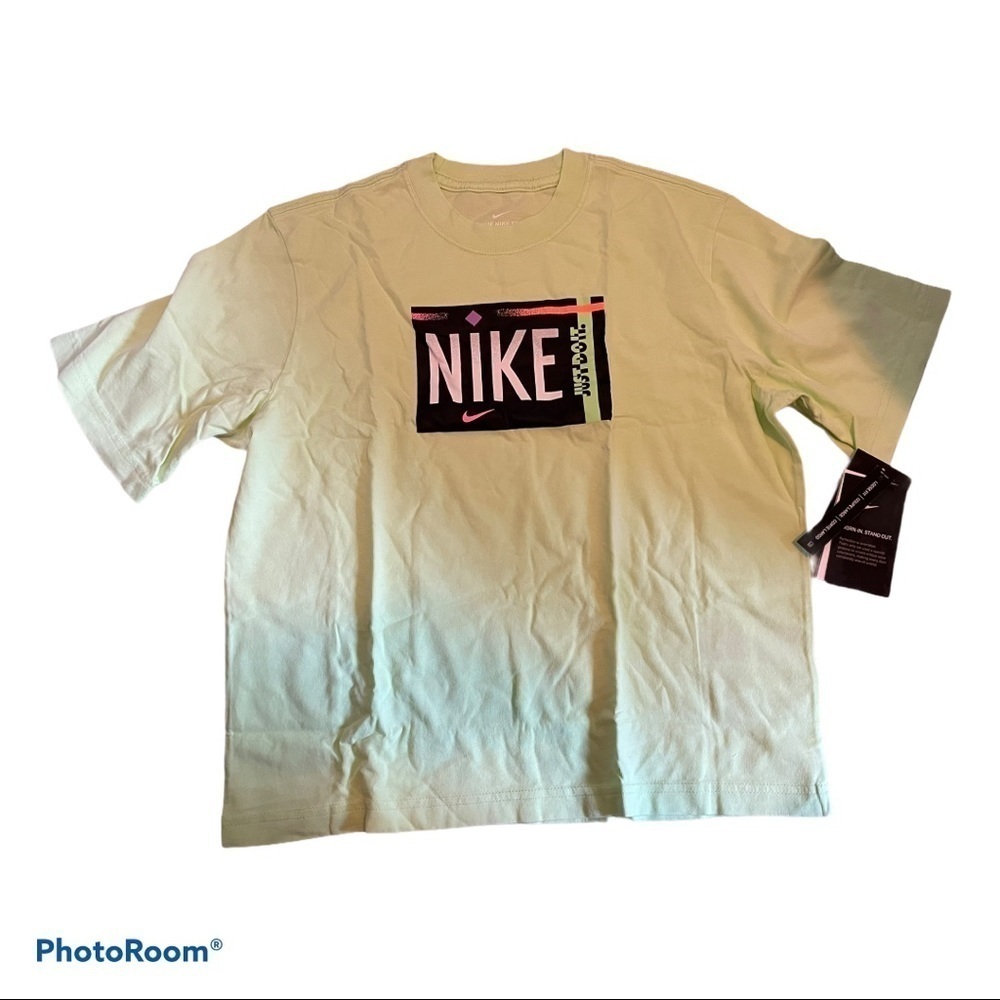 Nike Sportswear women’s tshirt loose fit - Picture 4 of 14